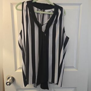 Women's Sleeveless Tie-Neck Top